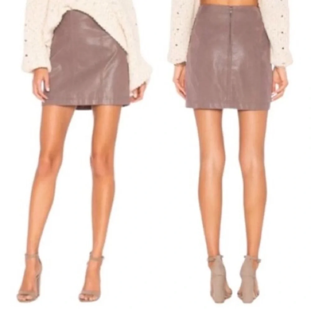 Mauve women’s Free People mini skirt faux leather size 6 punk concert clubbing